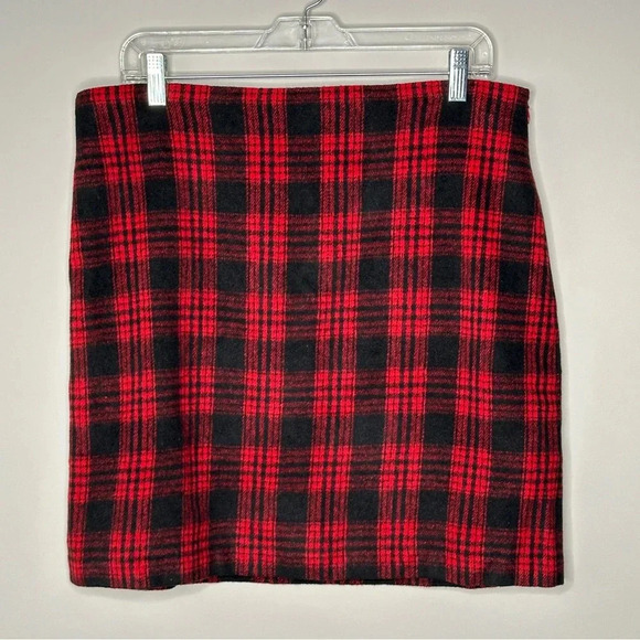 Boston Proper Holiday Plaid Mini Skirt red black wool‎ blend Size 12 Festive - Picture 6 of 11